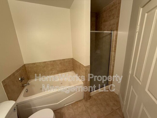 Building Photo - 414 Water St