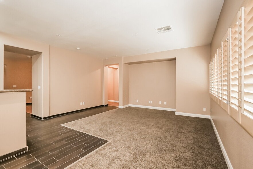 Building Photo - 105 Amethyst Stars Ave