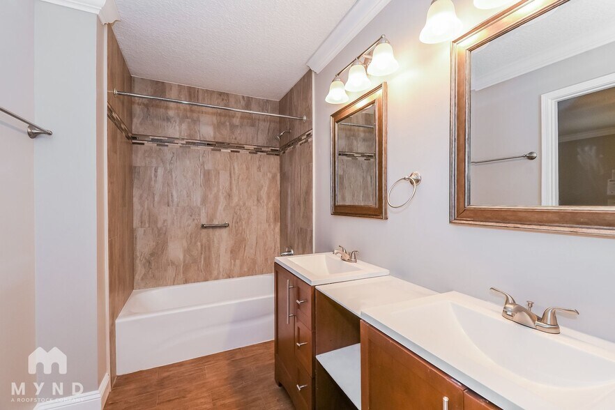 Building Photo - 3601 Caroline Vale Blvd