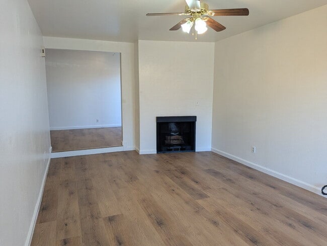 Building Photo - 9279 Corinthian Cir