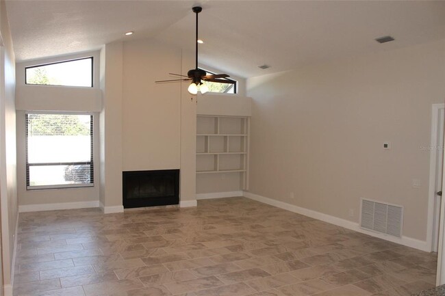 Building Photo - 668 Lamoka Ct
