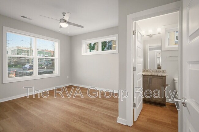 Building Photo - 918 Porter St