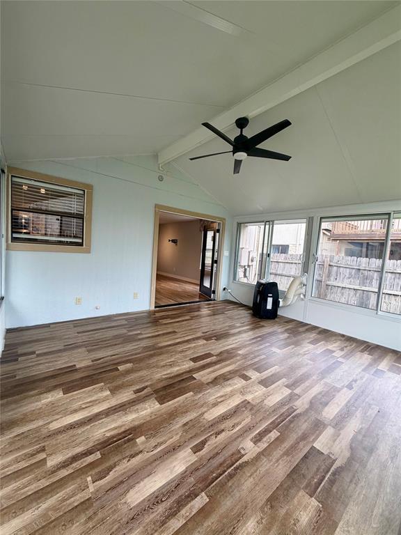 Building Photo - 17844 Park Valley Dr