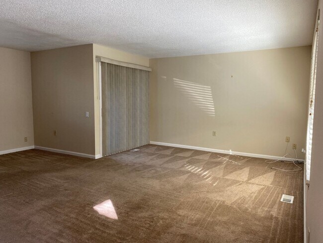 Building Photo - 55 and over located in Leisure Town! Updated home throughout! Beautiful backyard!
