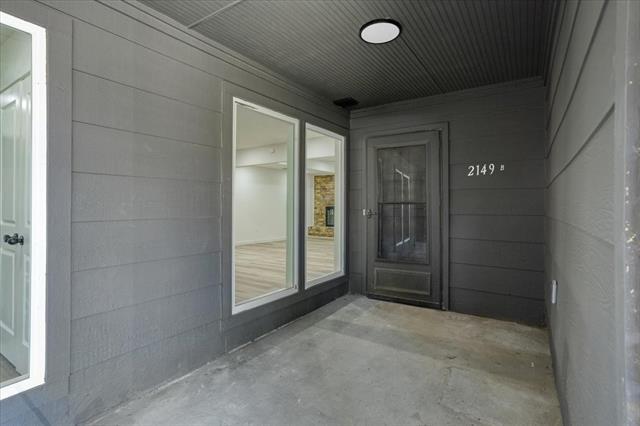 Building Photo - 2149 Willow Pl