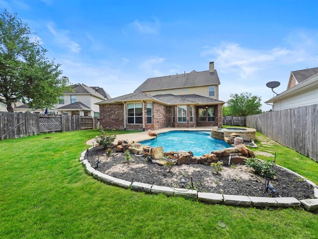 Building Photo - 5430 Tyler Park Ln