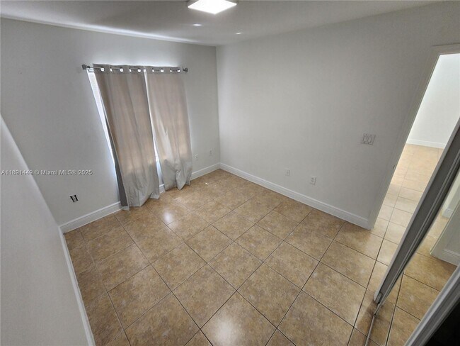 Building Photo - 11281 SW 247th Ter