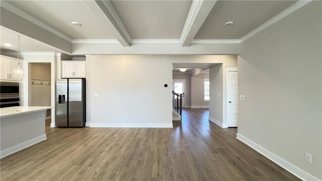 Building Photo - 5401 Bancroft Ln