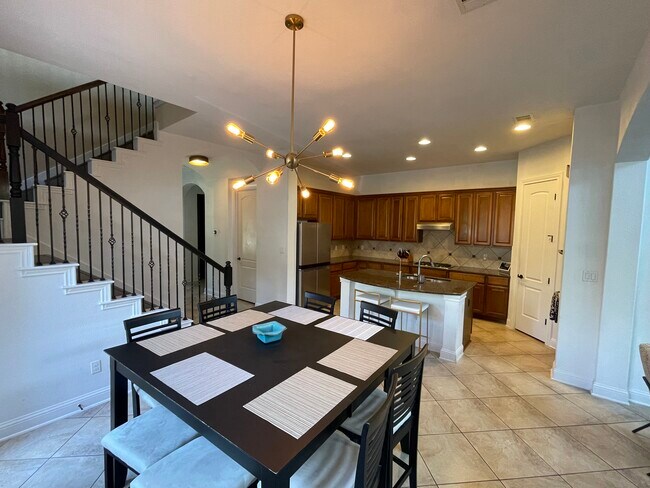Building Photo - 4641 Mont Blanc Dr