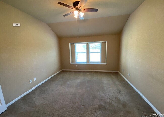 Building Photo - 128 Kasper Dr
