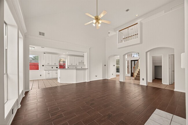 Building Photo - 3804 Dunlavy Dr