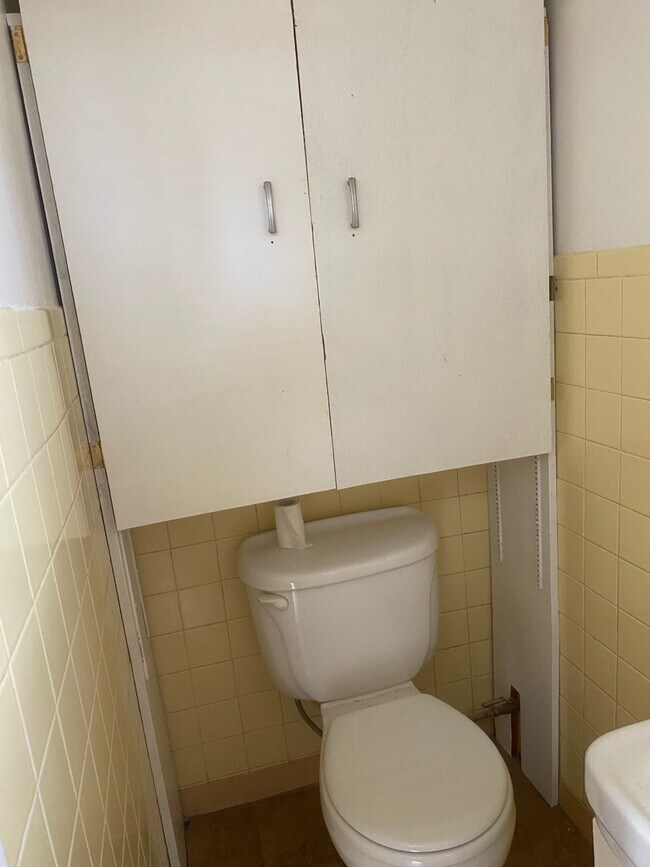 Building Photo - 3225 E Patricia St