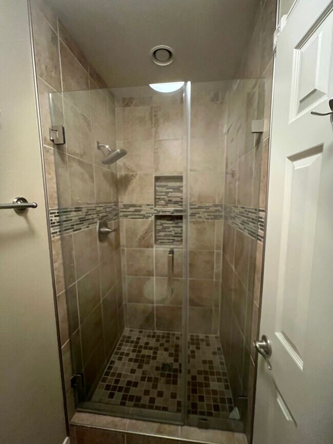 Building Photo - 14852 Rattan St