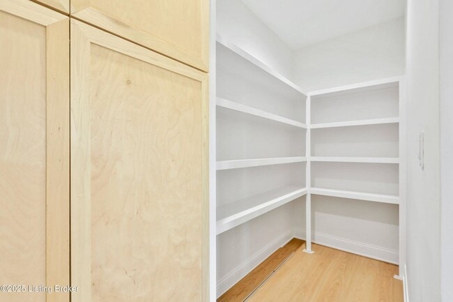 Building Photo - Amazing New Country Home For Rent