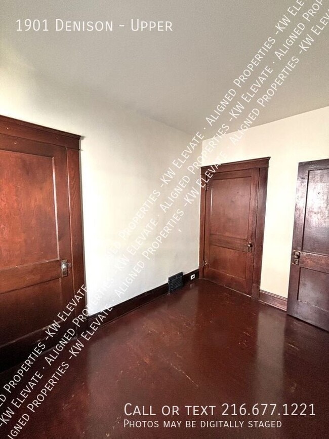 Building Photo - 1901 Denison-Upper