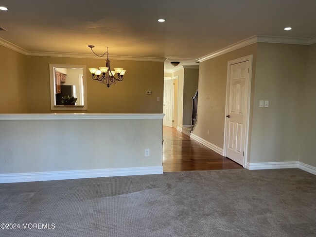 Building Photo - 173 Edinburgh Ct