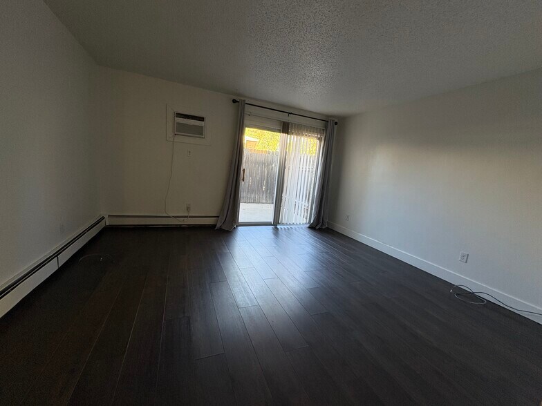 Building Photo - 30 Emery Way