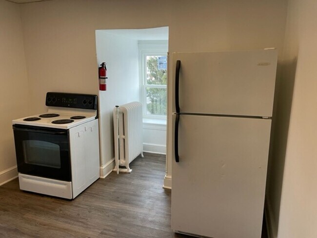 Building Photo - 502 Madison Ave