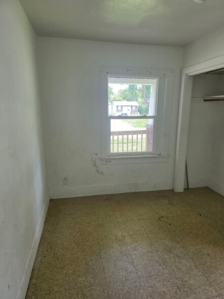 Building Photo - 1259 E Whitmer St