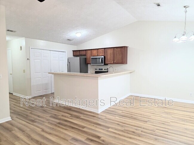 Building Photo - 6768 Willowbrook Dr