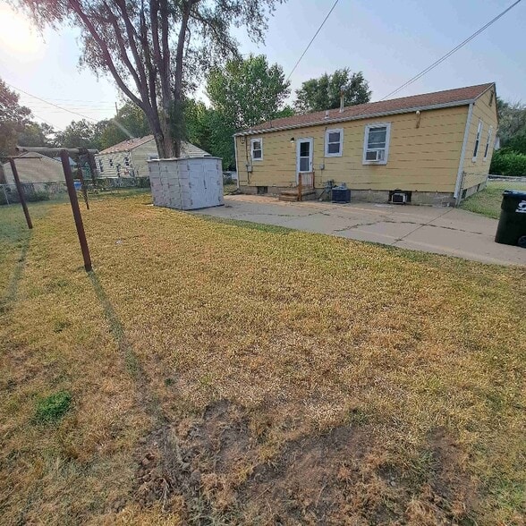 Building Photo - 1106 Stack Ave