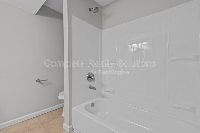 Building Photo - 10768 Runningbrook Dr