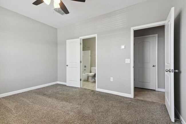 Building Photo - 4 Bedroom Home in Tartesso, a Master Planned Community