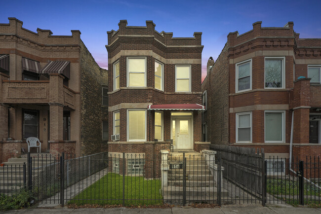 Building Photo - 914 N Lawndale Ave