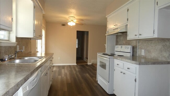 Building Photo - 2205 NW 46th St