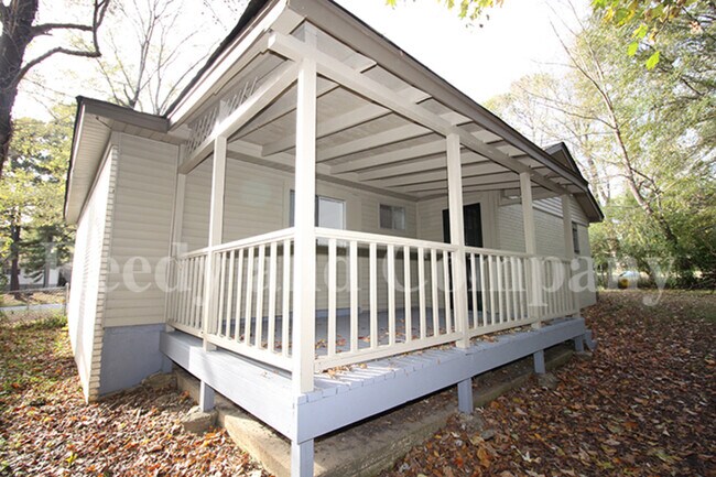 Building Photo - 4074 Stowe St