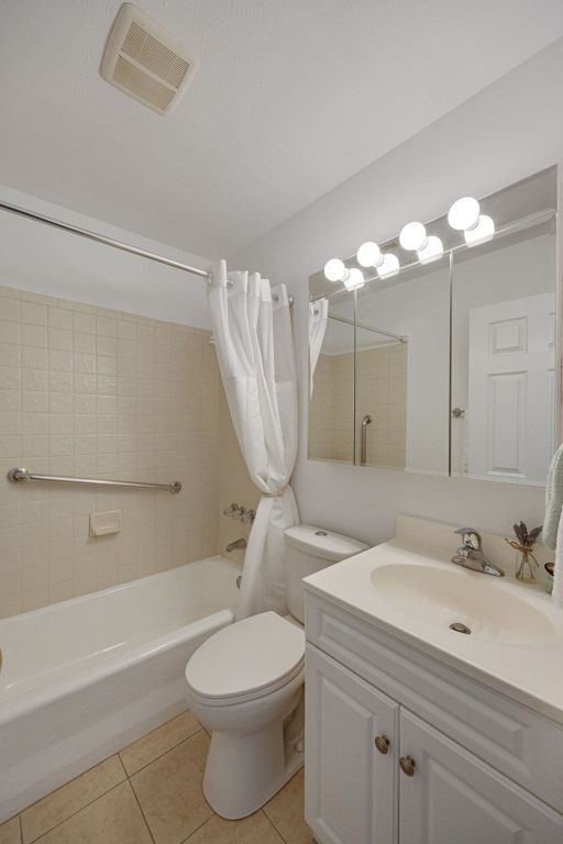 Building Photo - 417 Chamberlin Dr