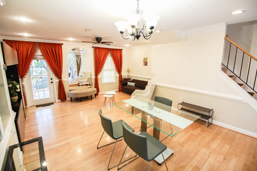 Building Photo - 2304 Hunters Woods Plaza