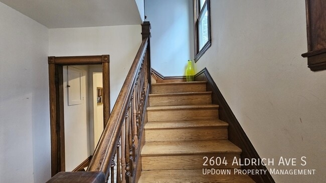 Building Photo - 2604 Aldrich Ave S