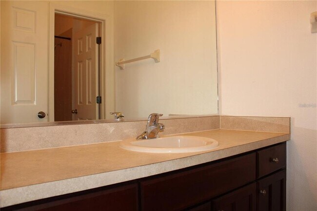 Building Photo - 3590 Parkridge Cir