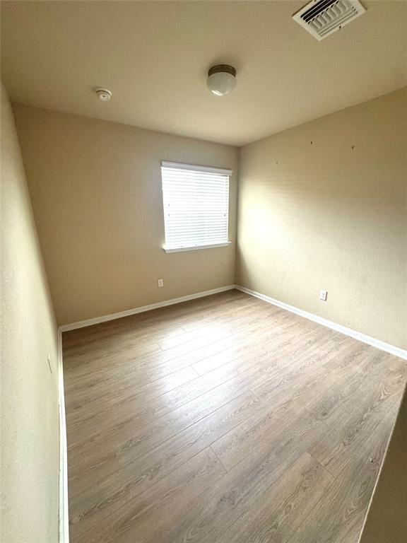 Building Photo - 1610 Windridge Dr