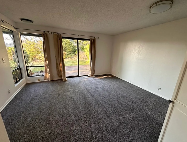 primary bedroom with deck - 2129 NW 201st St