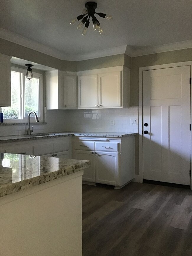 Building Photo - 3 Bedroom Home Coming Available