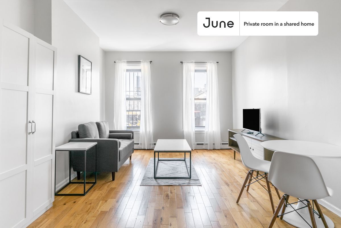 Building Photo - Room in Shared 2 bed/1 bath home