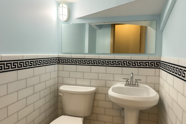 Building Photo - 7935 Karlov Ave