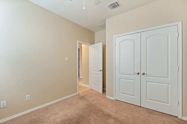 Building Photo - Elevated Leander Living | Modern Comfort Meets Quiet, Connected Convenience