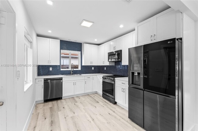 Building Photo - 8910 NE 9th Ct