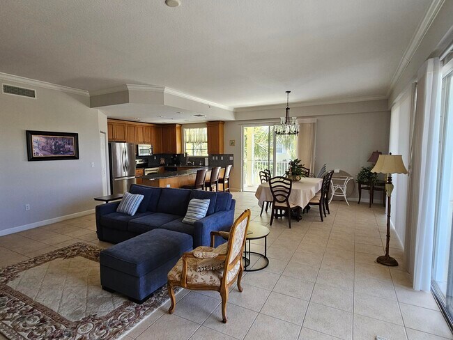 Building Photo - 800 Juno Ocean Walk