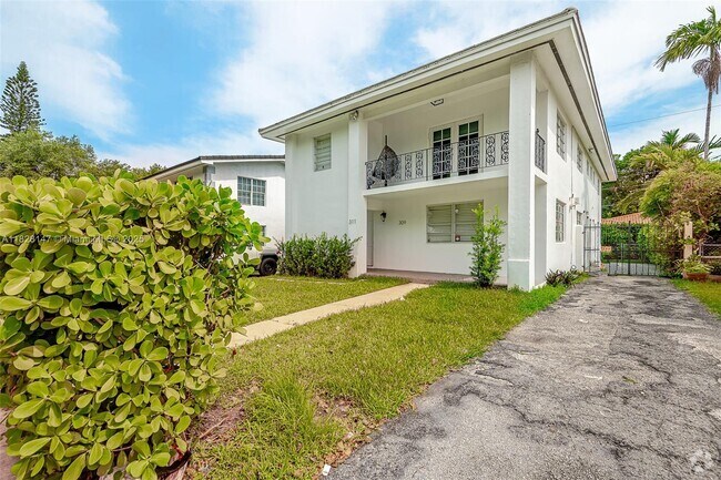 Building Photo - 309 Bird Rd