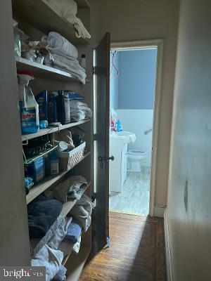 Building Photo - 914 Ellsworth St