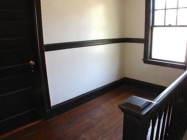 Building Photo - 49 Marlboro St