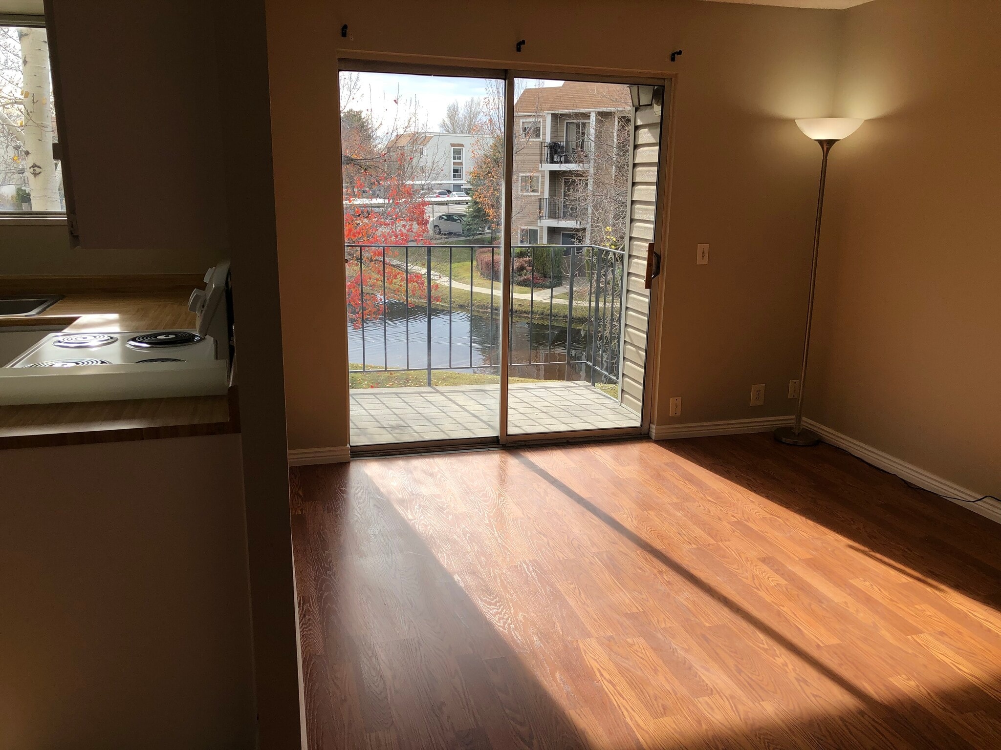 Building Photo - 1080 E Quail Park Dr