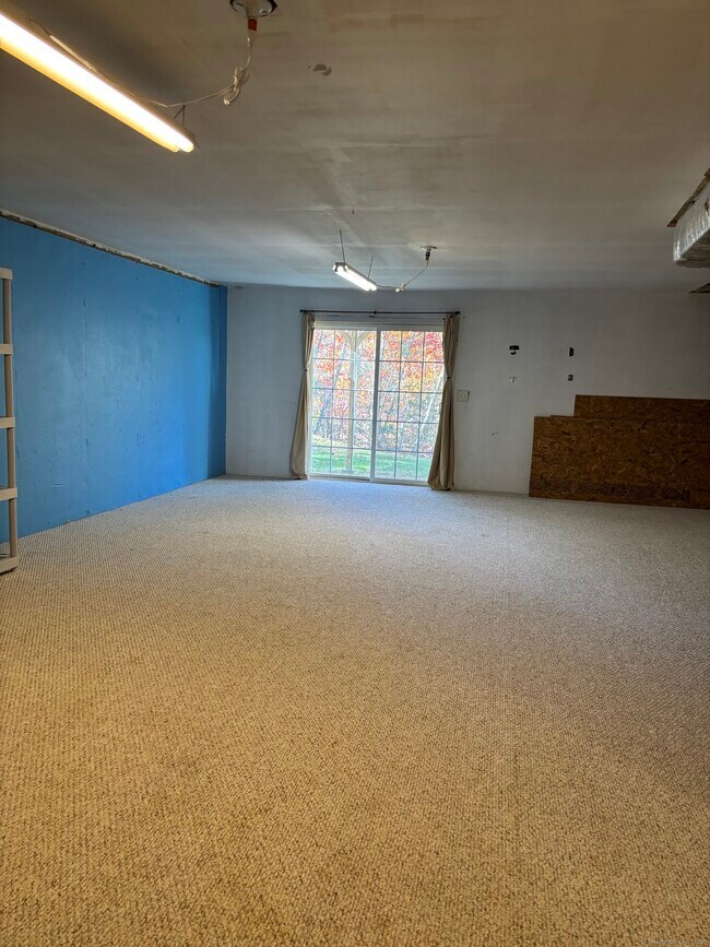 Building Photo - 15 Freedom Way