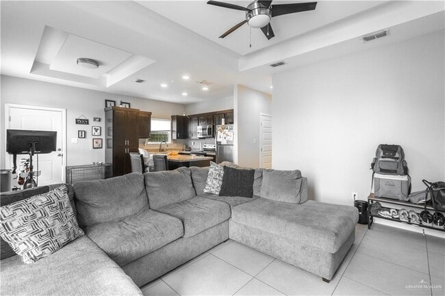 Building Photo - 14 Javalina Ave