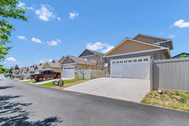 Building Photo - 3768 E Bogie Dr