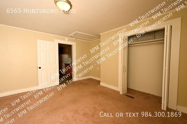 Building Photo - 6565 Huntsboro Rd